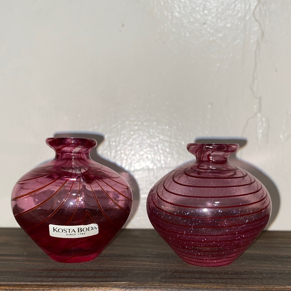 Vintage pink Costa Boda miniature art glass swirly cranberry Swedish glass maker